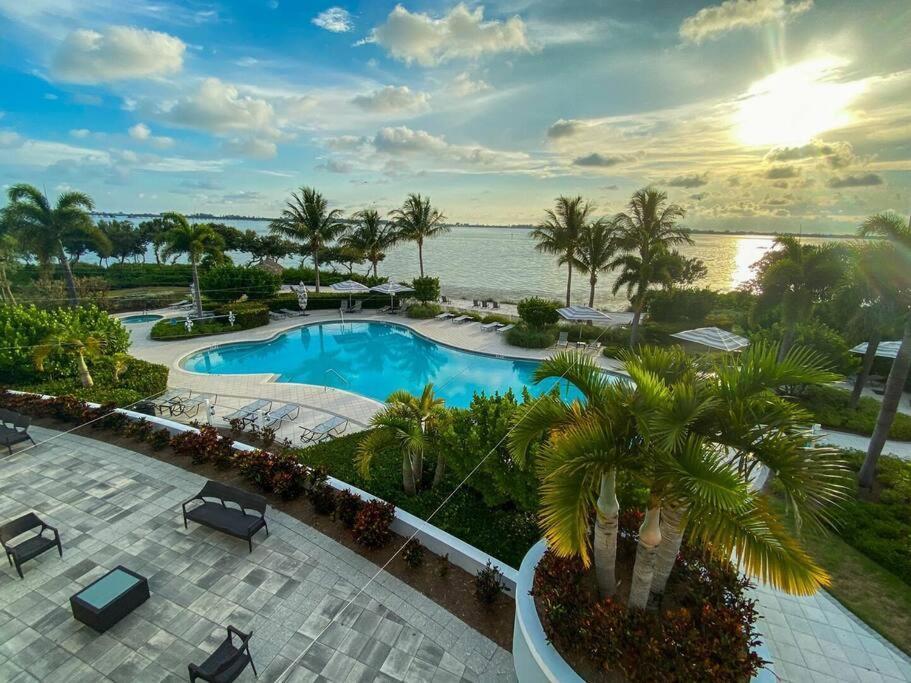 Apartament Swaying Palms By Coastal Chic Vacations Bradenton Zewnętrze zdjęcie